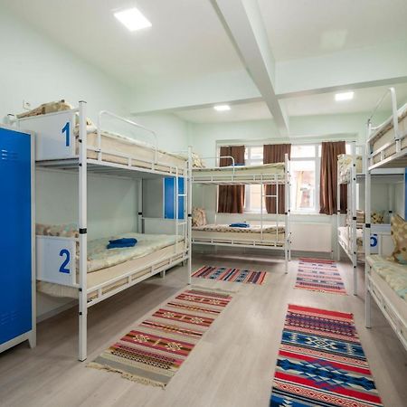 איסטמבול Xalila Hostel & Cafe Ladies Room מראה חיצוני תמונה