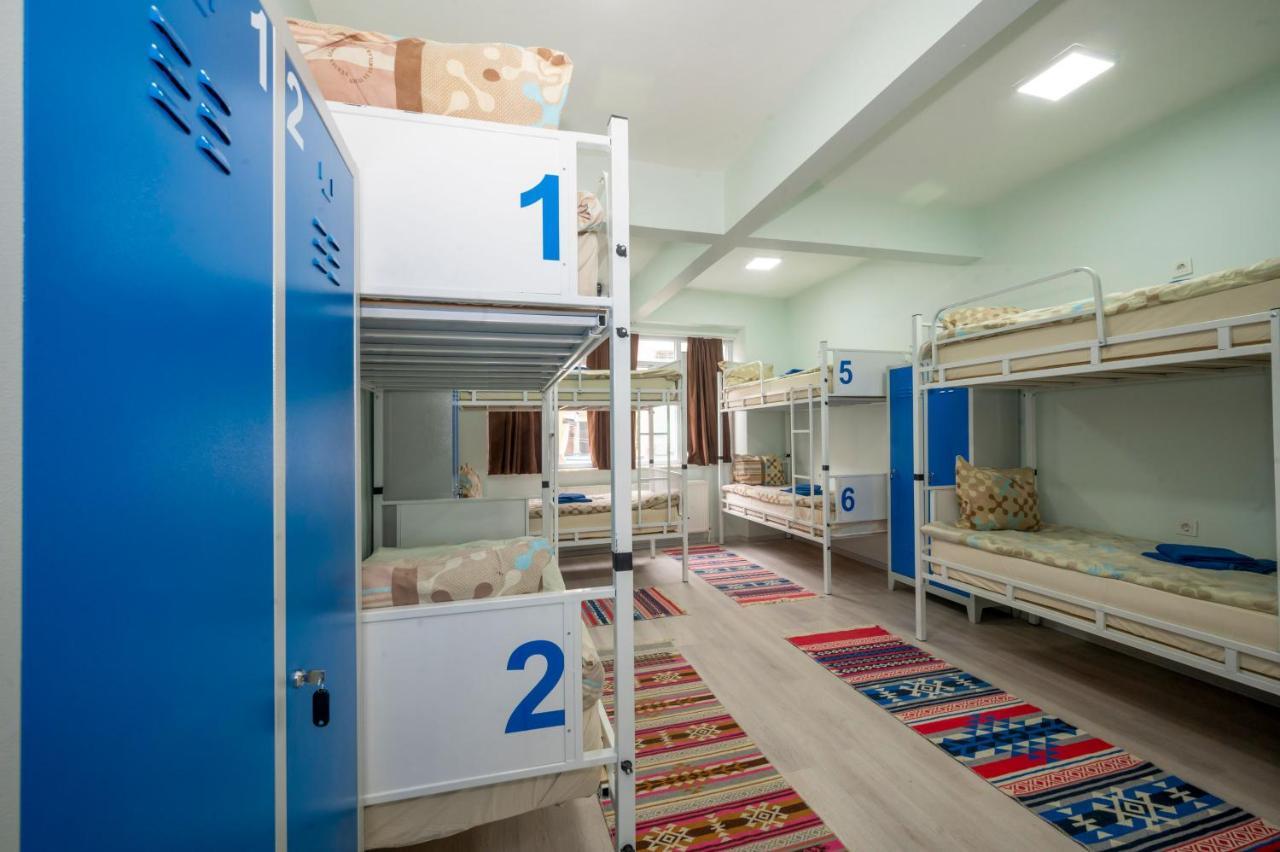 איסטמבול Xalila Hostel & Cafe Ladies Room מראה חיצוני תמונה