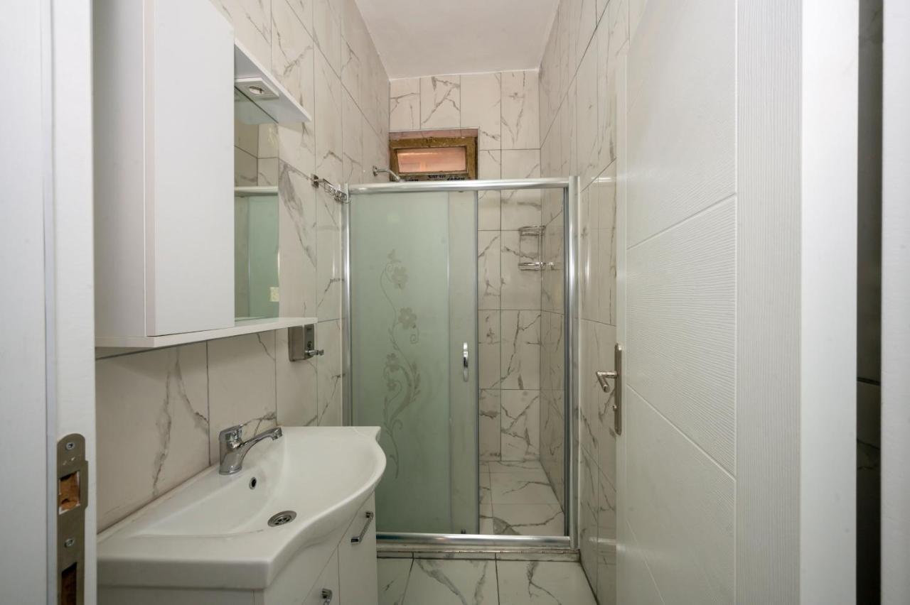 איסטמבול Xalila Hostel & Cafe Ladies Room מראה חיצוני תמונה