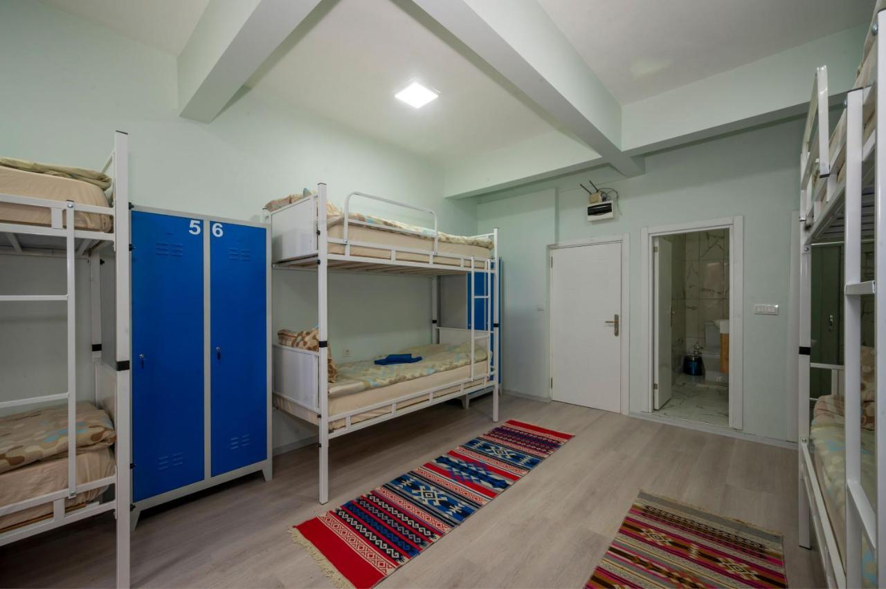איסטמבול Xalila Hostel & Cafe Ladies Room מראה חיצוני תמונה