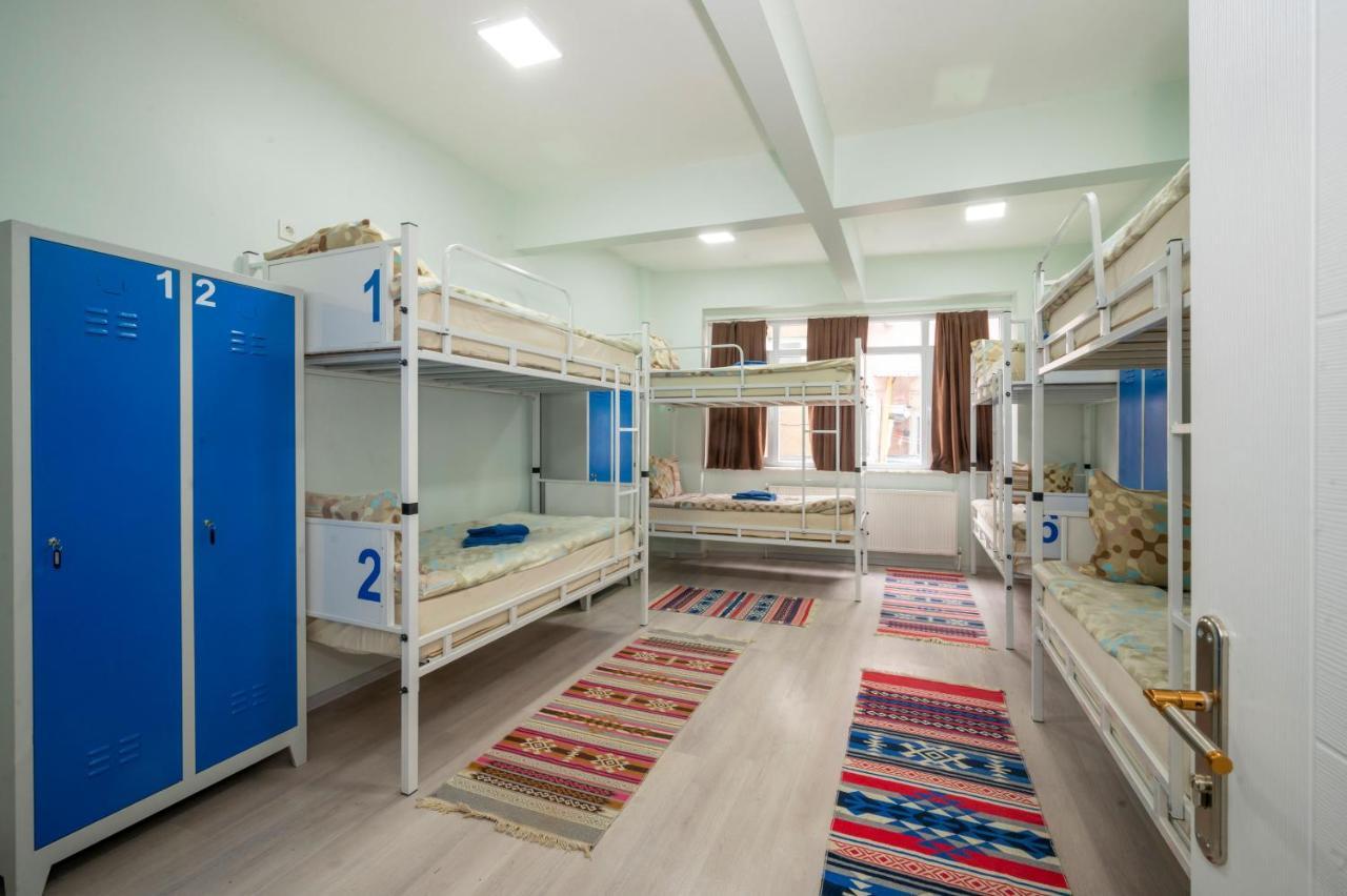 איסטמבול Xalila Hostel & Cafe Ladies Room מראה חיצוני תמונה