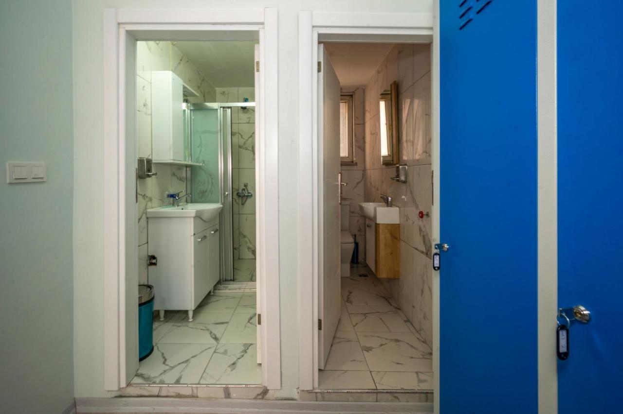 איסטמבול Xalila Hostel & Cafe Ladies Room מראה חיצוני תמונה